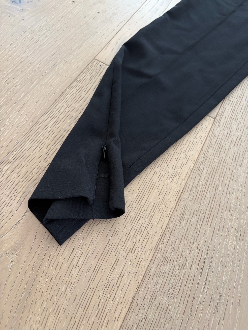Nili Lotan Black Women's Virgin Wool Pants with Zip Ankle sz 2 - Picture 4 of 8